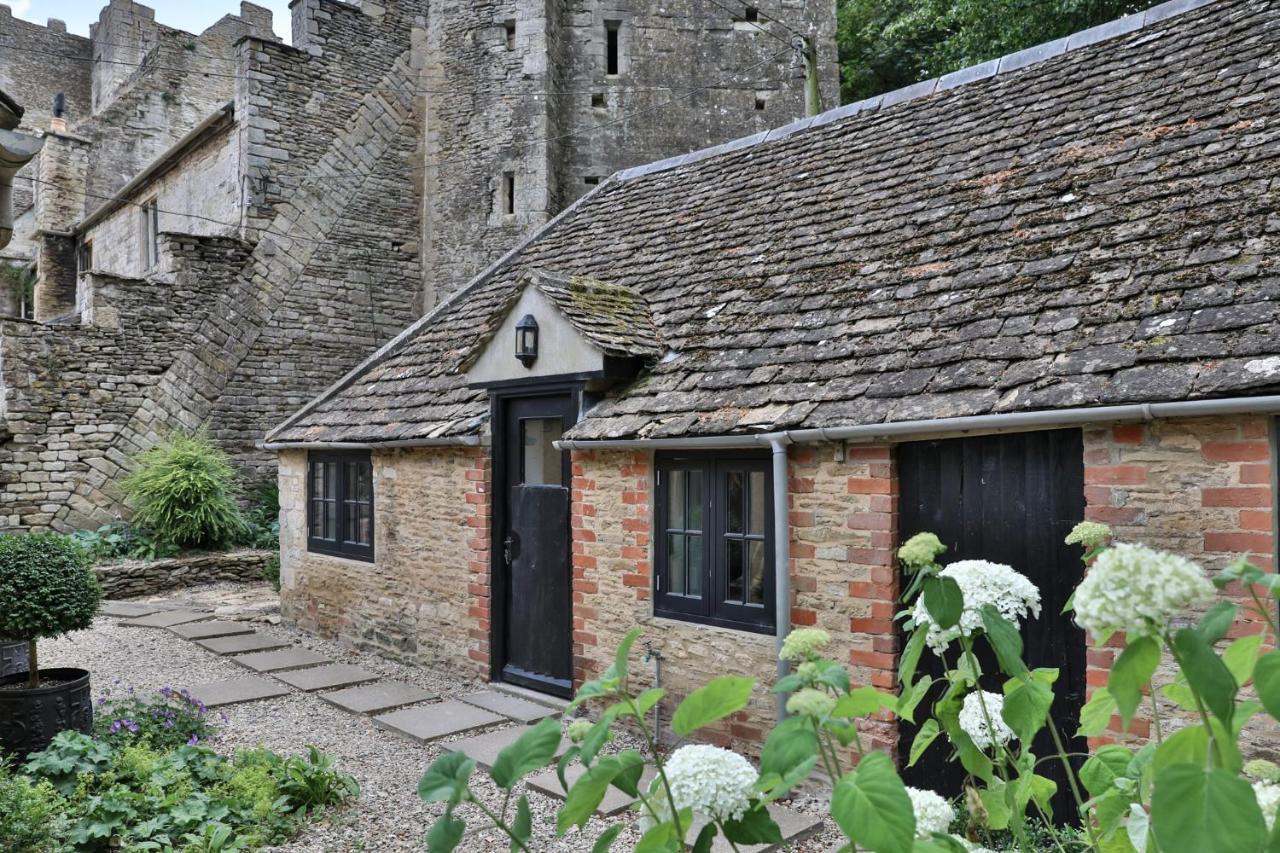 The Bothy Beverston Castle Tetbury Buitenkant foto