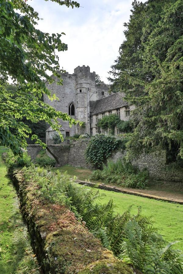 The Bothy Beverston Castle Tetbury Buitenkant foto